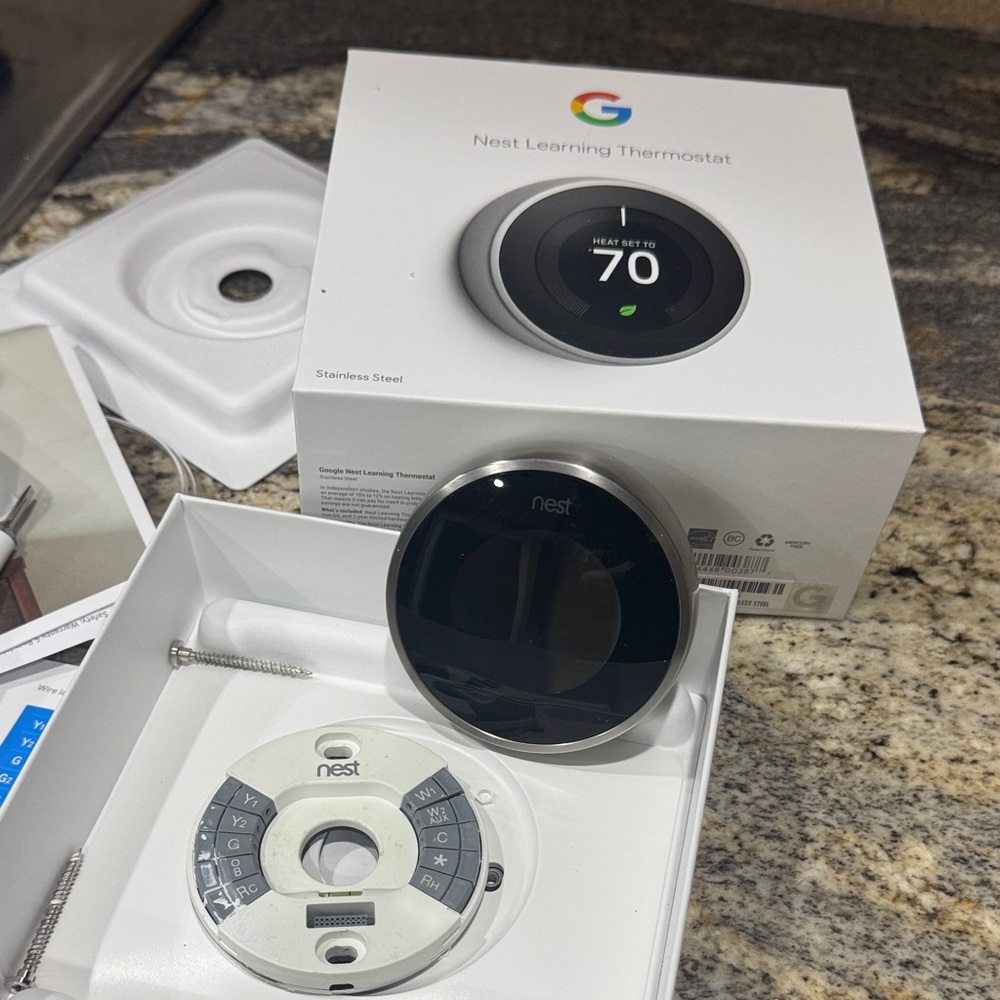 Google NEST Learning Thermostat Gen 2 - Picture 2 of 5